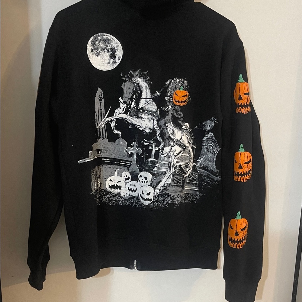 Black Halloween HO7’s Sleepy Hollow Graphic women’s zip up jacket hoodie